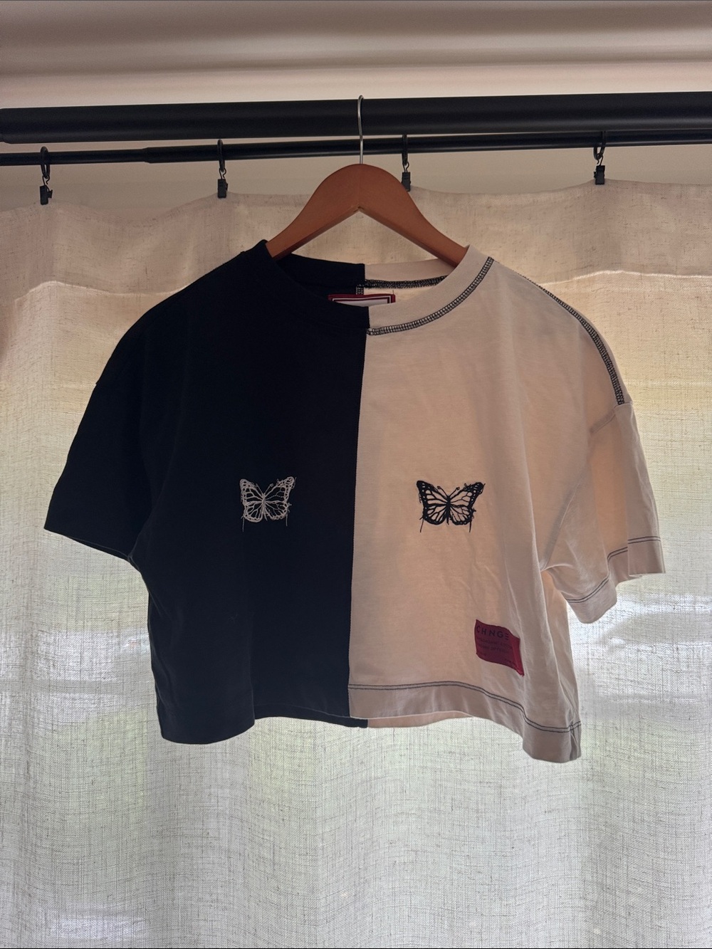 CHNGE Oversized Butterfly Crop Tee - Black & White